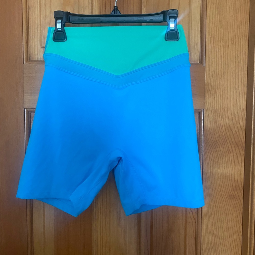 NWOT Vitality Laguna Shorts